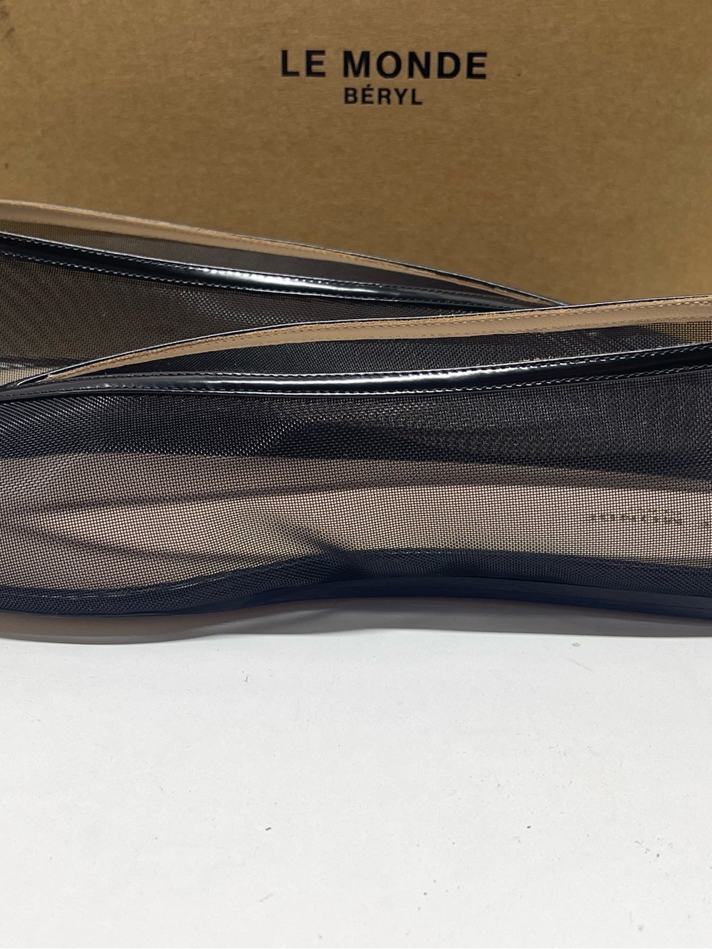 Le Monde Luna Black Mesh Slip-On Flats - Picture 6 of 13